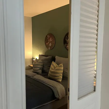 Schoene 2 In Апартаменты Любек